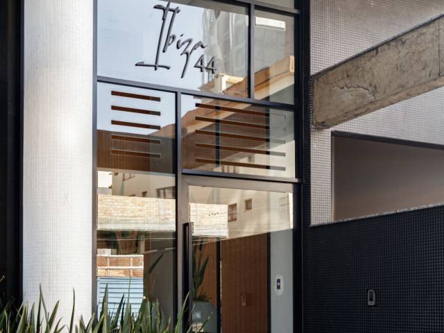 #2056 - Apartamento para Venda em Torres - RS - 3