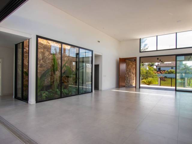 #2123 - Casa para Venda em Passo de Torres - SC