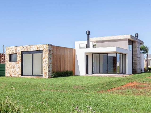 #2269 - Apartamento para Venda em Torres - RS - 2