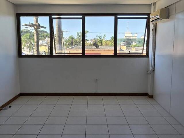 Sala para Venda em Torres - 5